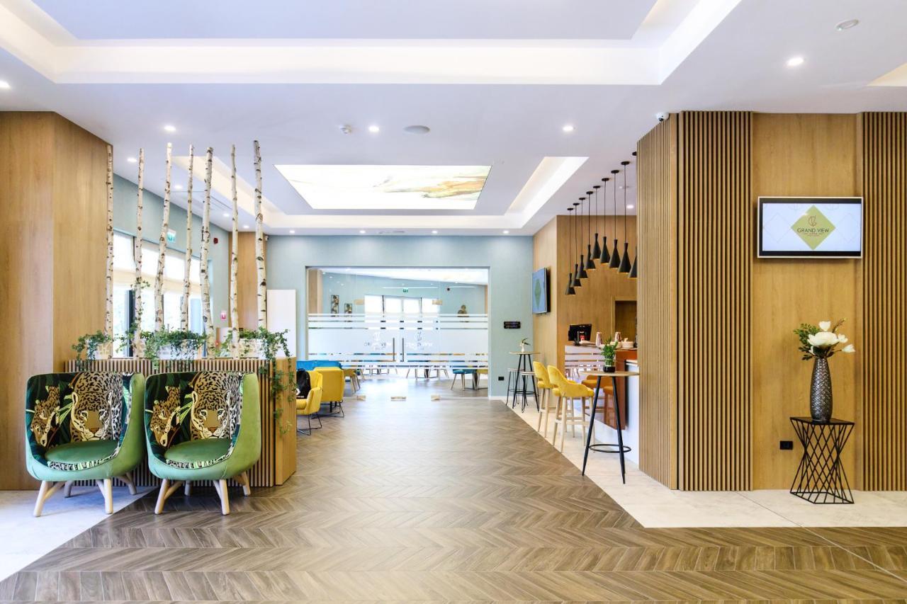 Grand View Hotel & Suites Copou Ясси Екстер'єр фото